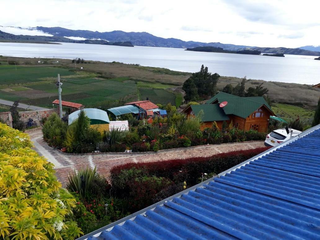 Evelia Lodge *